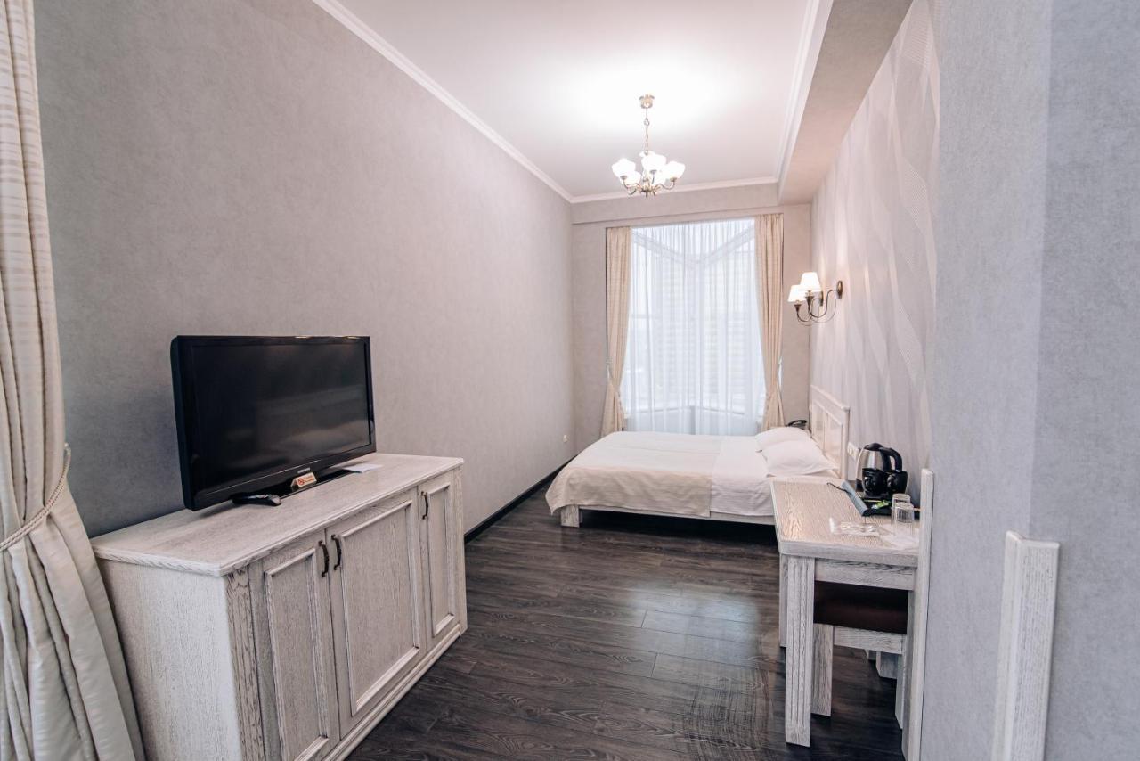 Gold Georg Palace Hotel Chernivtsi Luaran gambar